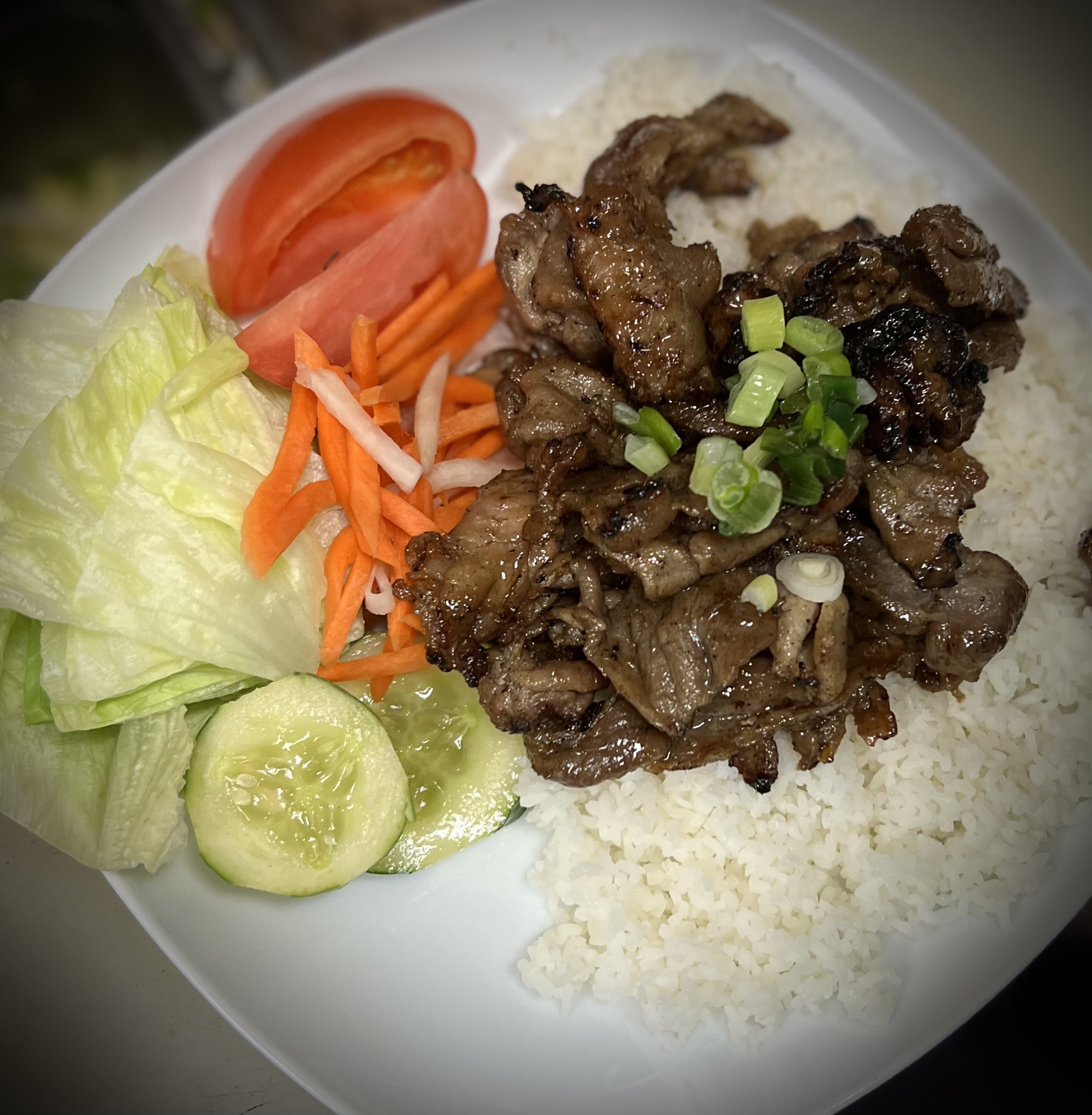 Order Com Tam Thit Nuong Plate  food online from Pho And Cafe Anh Hong store, Upper Darby on bringmethat.com