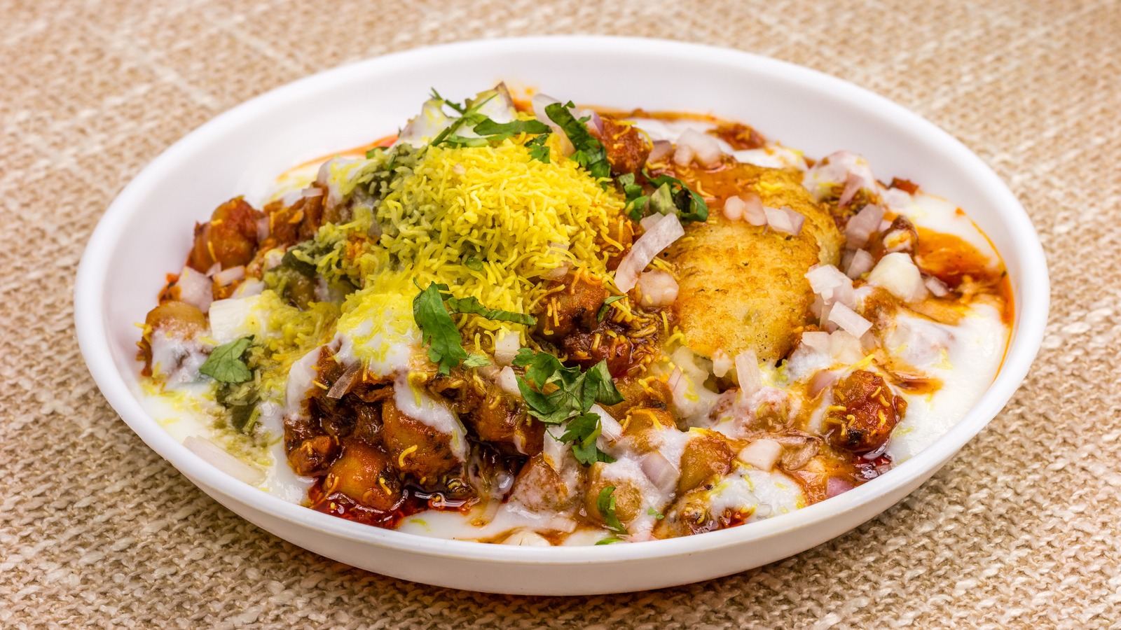 Order Aloo Tikki Chaat  food online from Naanritto Indian store, San Francisco on bringmethat.com