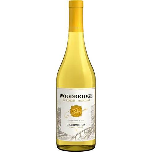 Order WoodBridge Chardonnay, 750mL wine (13.5% ABV) food online from Van Ness Liquors store, San Francisco on bringmethat.com