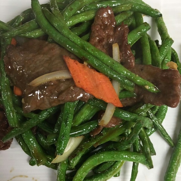 Order 92. Beef with String Beans food online from Venus Cafe store, Covina on bringmethat.com