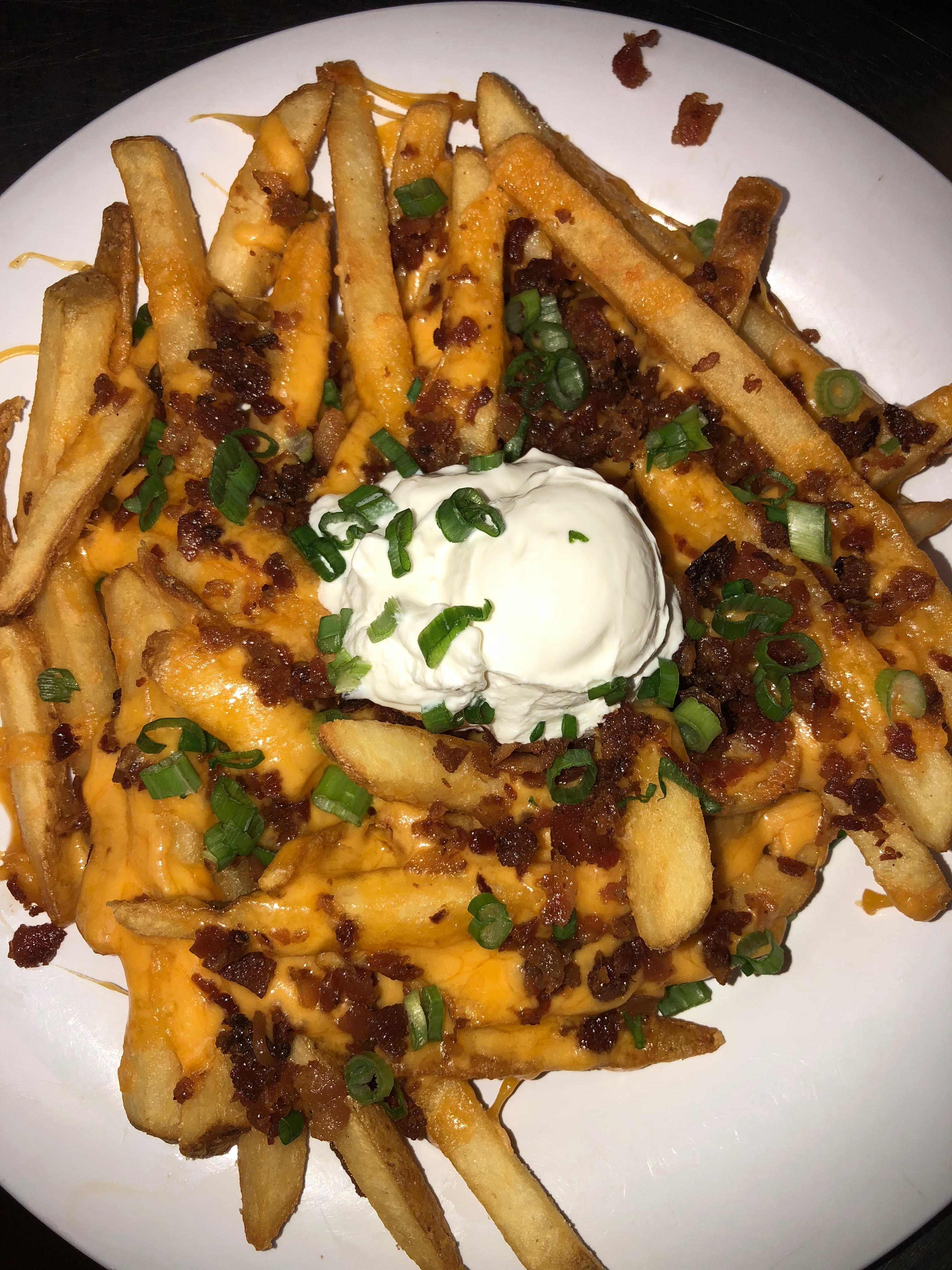 Order Loaded Cheesy Fries food online from Big Mike's Sports Bar & Grill store, Denham Springs on bringmethat.com