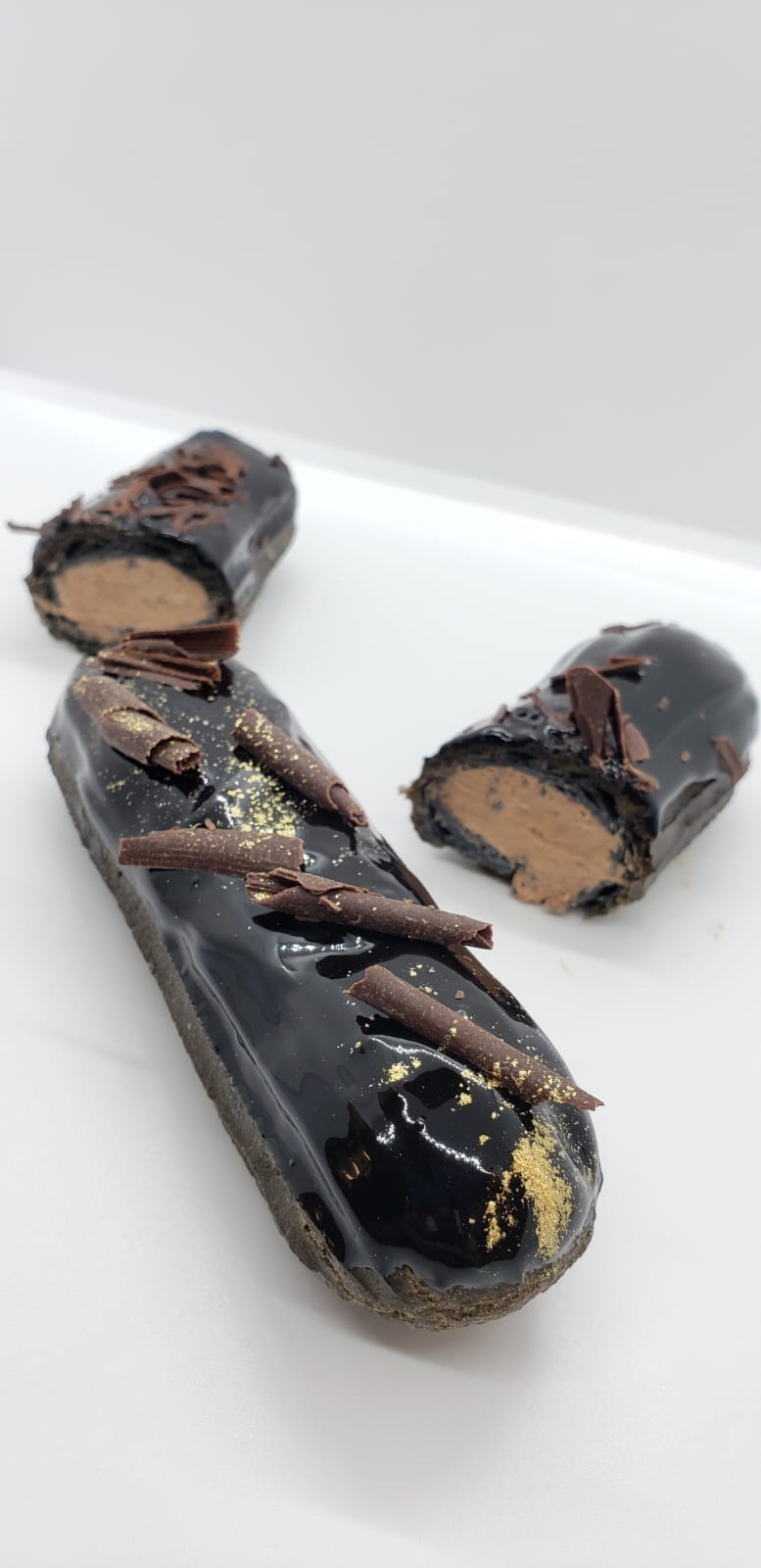 Order Chocolate Éclair food online from Délice Macarons store, Cranford on bringmethat.com