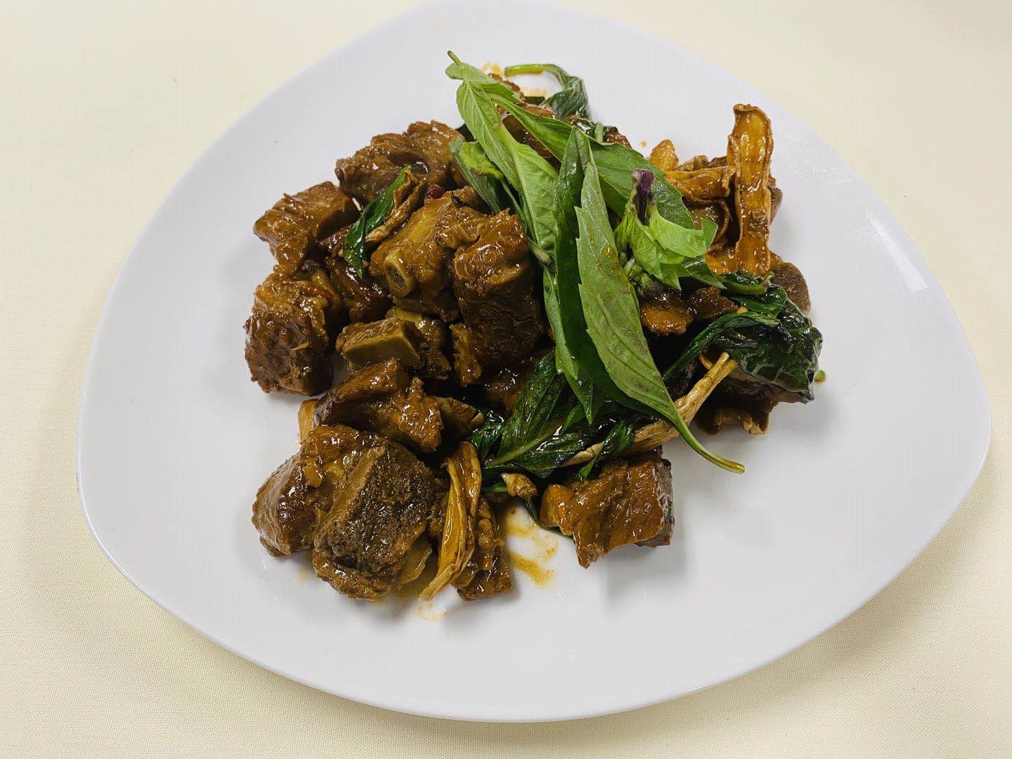 Order K10. Basil Spare Ribs food online from Wei Authentic Chinese Cuisine store, Marietta on bringmethat.com