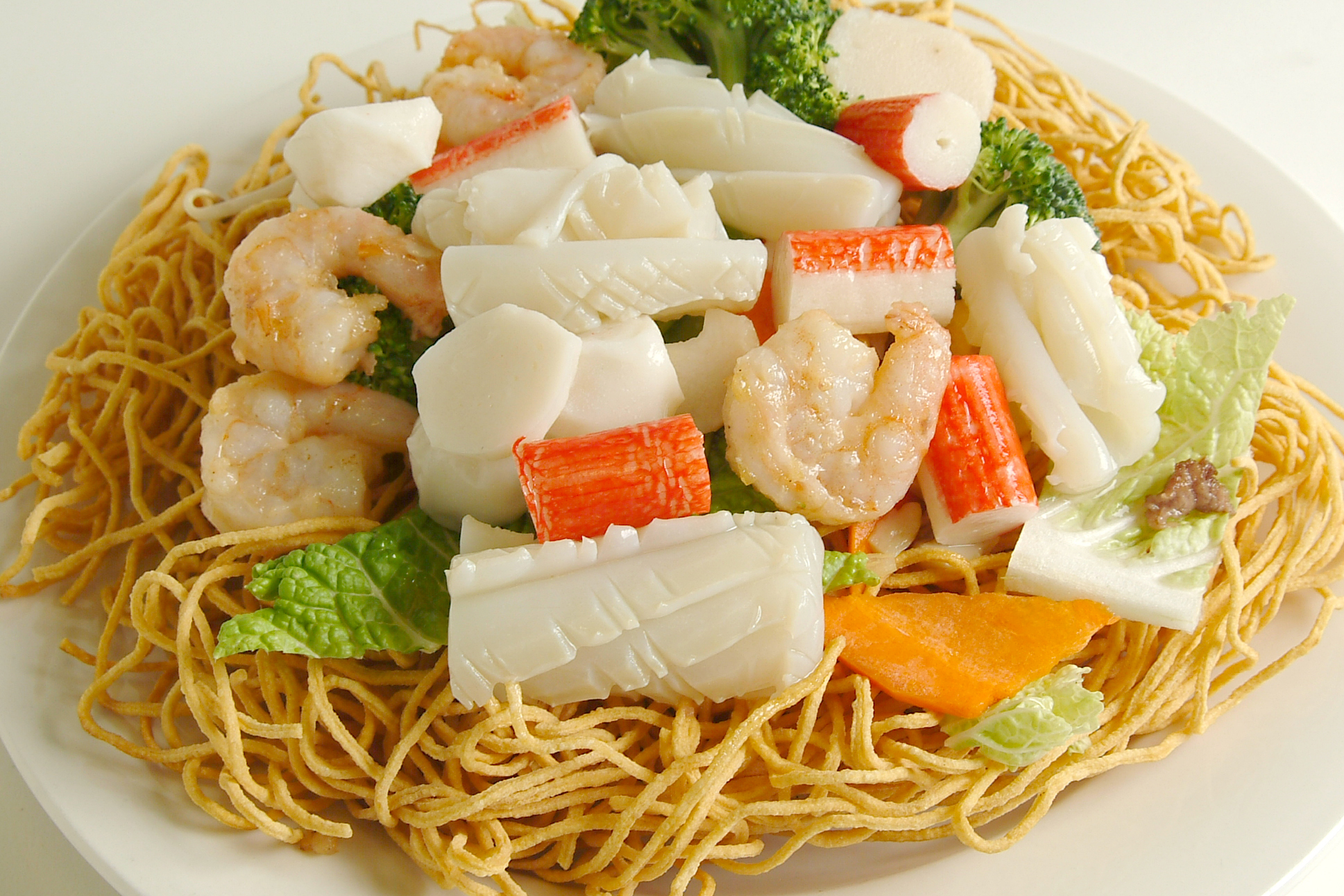 Order Seafood Crispy Noodle food online from Lotus Garden Restaurant store, San Diego on bringmethat.com