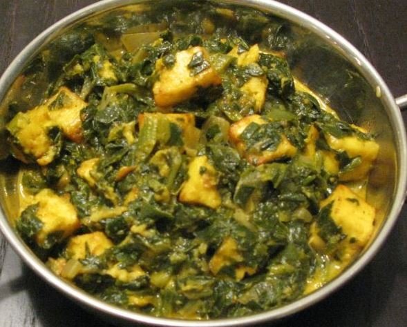 Order Mushroom Saag food online from Curry India store, New York on bringmethat.com