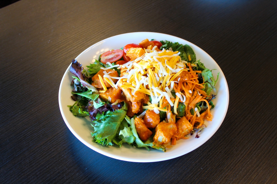 Order Grilled Buffalo Chicken Salad food online from Junior's Bar and Grill store, Albany on bringmethat.com