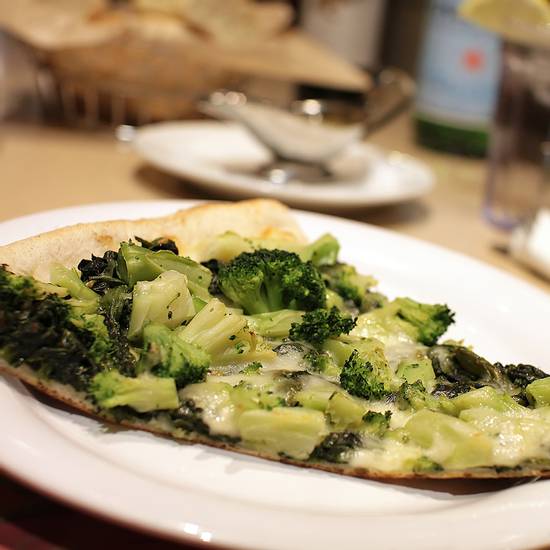 Order Spinach & Broccoli Slice food online from Mama Theresa Pizzeria Restaurant store, Westbury on bringmethat.com