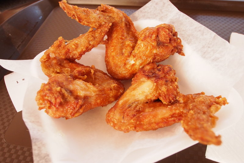 Order 6. Fried Chicken Wings food online from New Wong Chinese Restaurant store, Wickliffe on bringmethat.com
