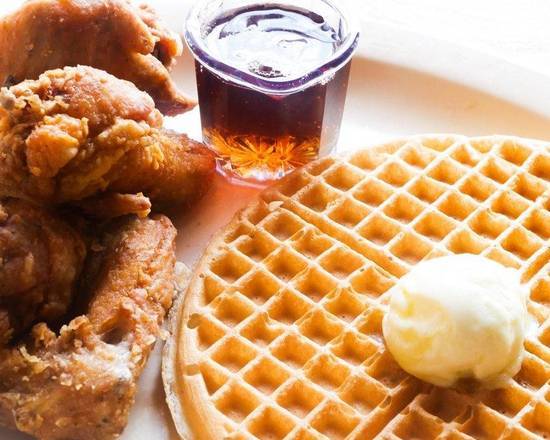 Order 9. Obama's Special food online from Roscoe's House of Chicken & Waffles- store, Inglewood on bringmethat.com