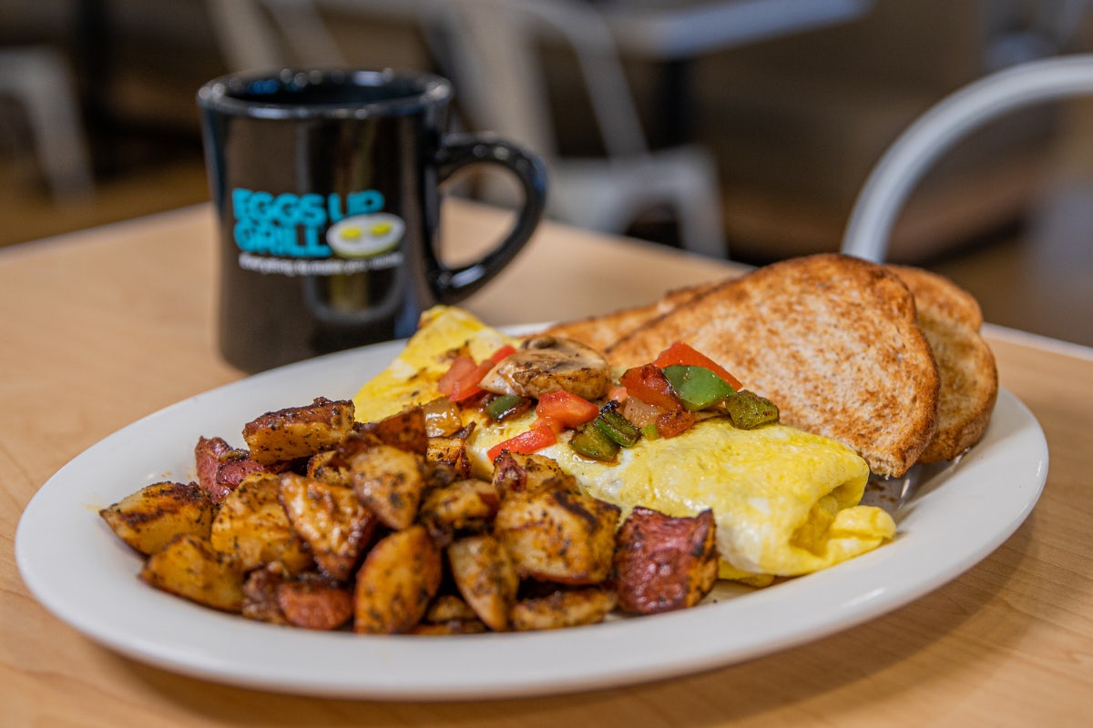 Order Veggie Omelet food online from Eggs Up Grill- Devine St store, Columbia on bringmethat.com