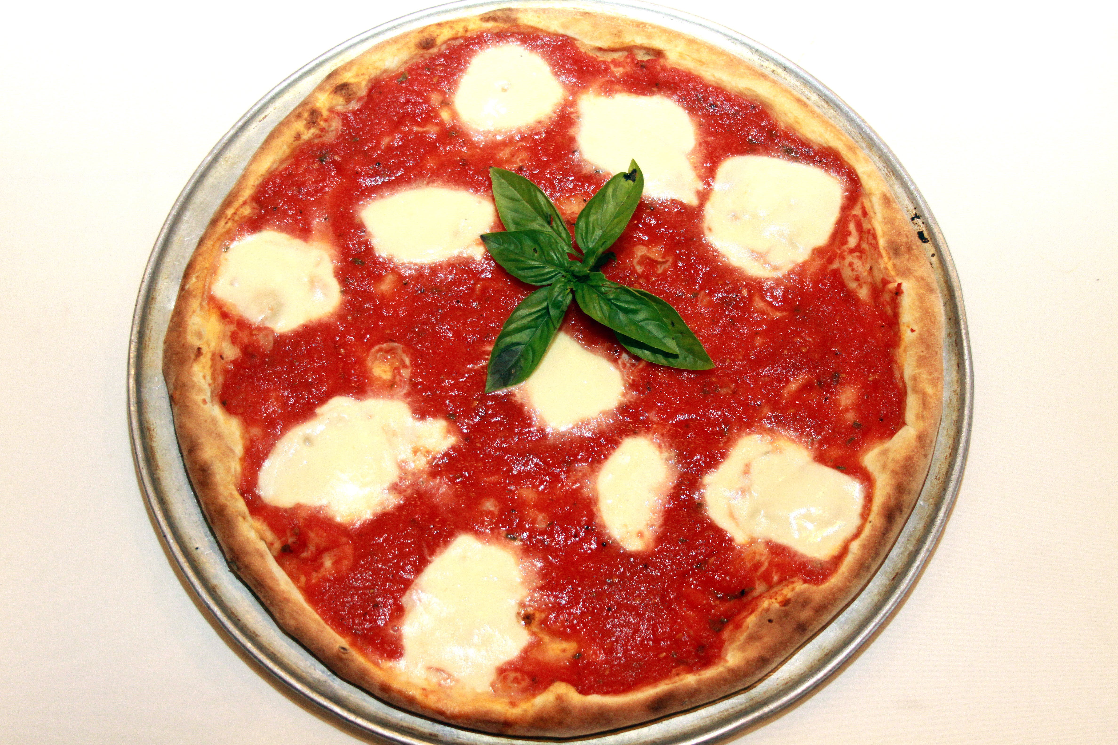 Order San Marzano Pizza - Medium 12'' food online from Lamberti's Tutti Toscani store, Cherry Hill on bringmethat.com
