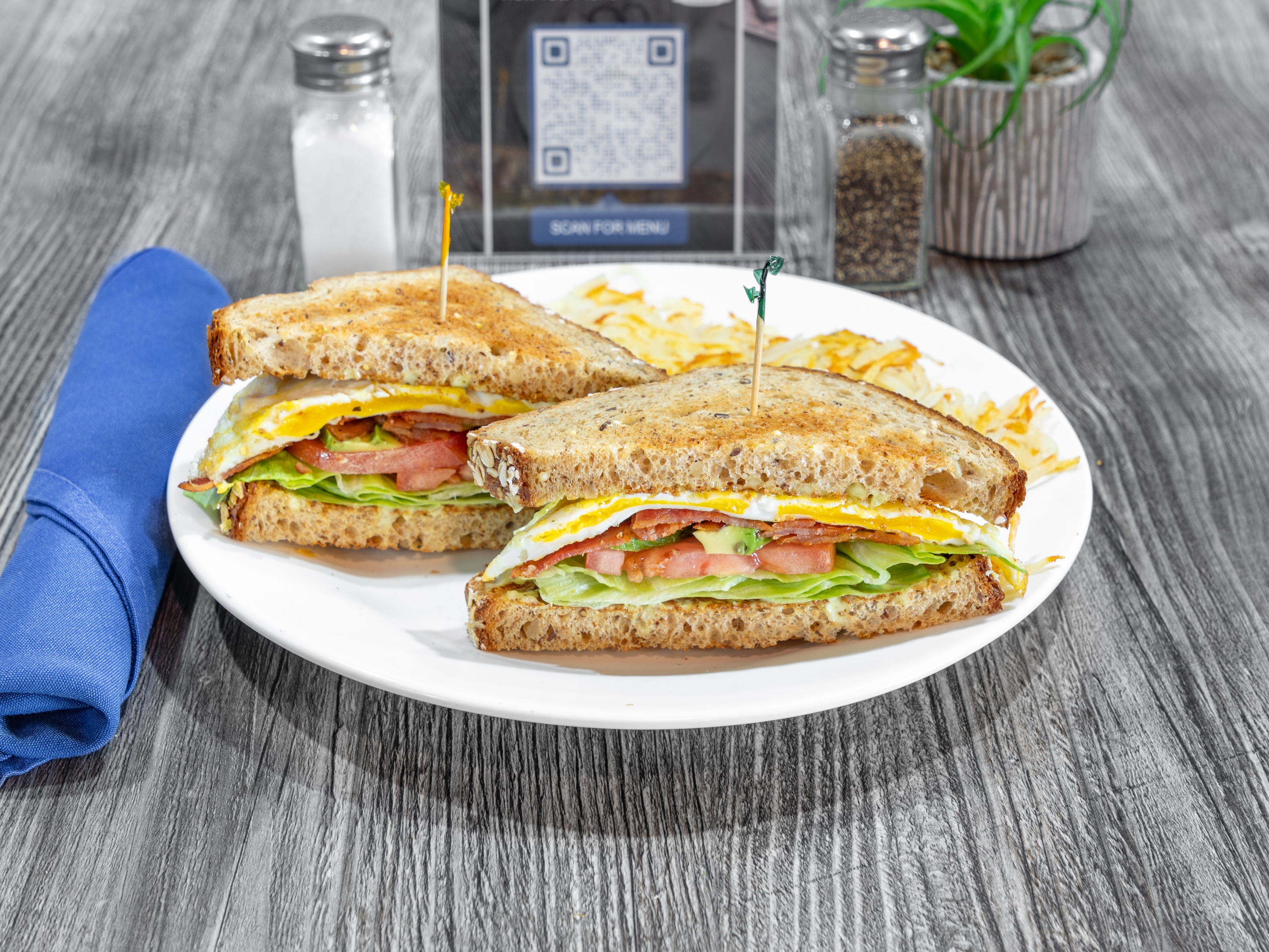 Order BLT-E-A Sandwich food online from Mimi's Star Cafè store, Dallas on bringmethat.com