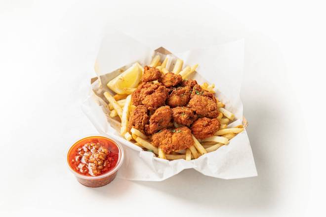 Order Daddy's Fried Oyster Basket food online from Juicy Snow Crab & Lobster store, Los Angeles on bringmethat.com