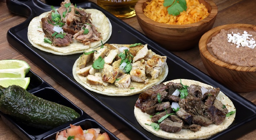 Order Platillo de Tacos Suaves food online from Pika Tortas Ahogadas store, Paramount on bringmethat.com
