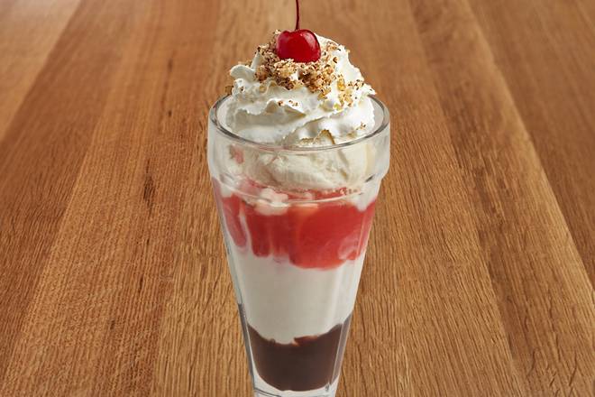 Order Silver Diner Sundae - Great to Share! food online from Silver Diner store, Arlington on bringmethat.com