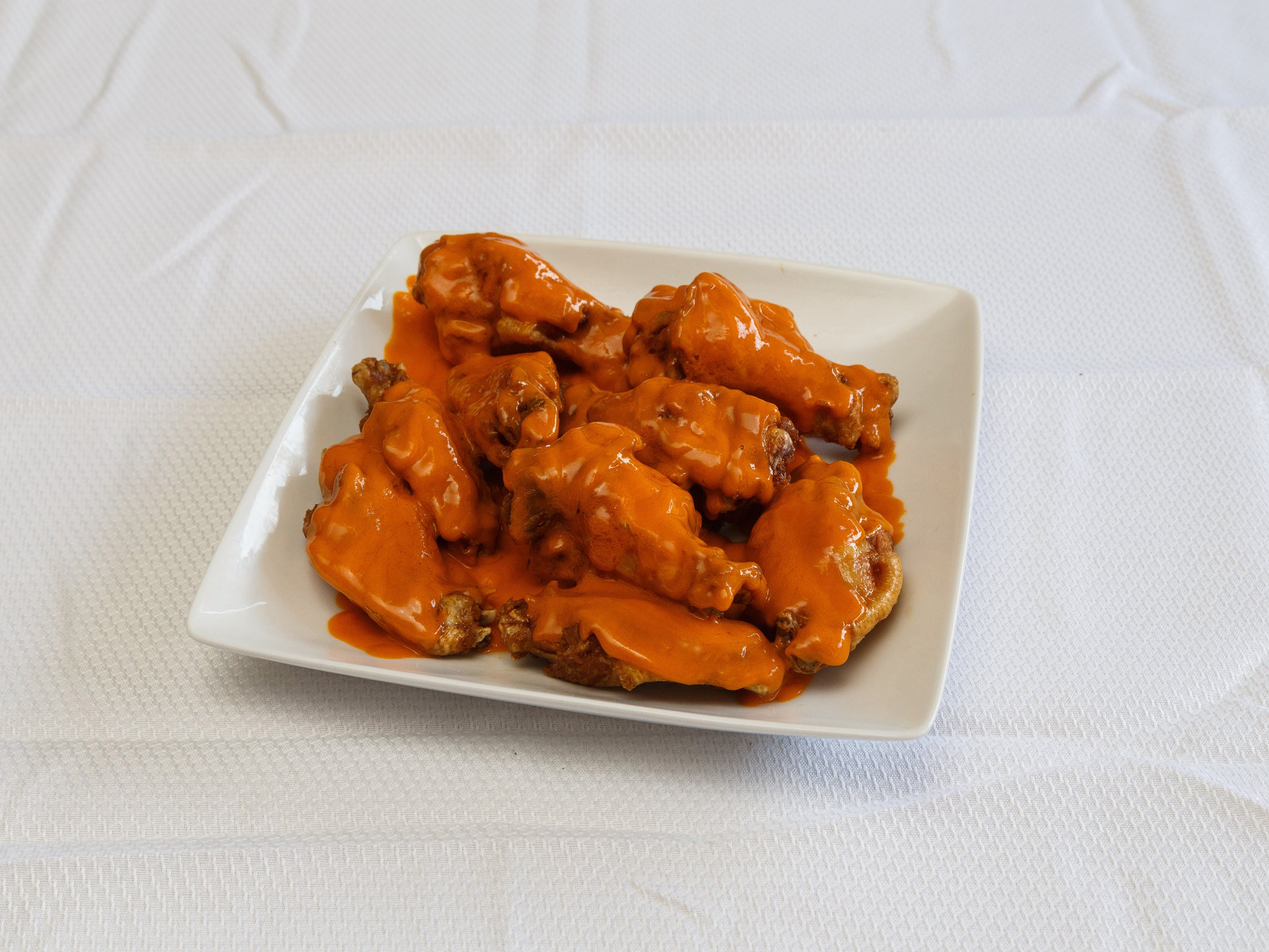 Order Fresh Wings - 6 Pieces food online from Pizza Pronto store, Pittsburgh on bringmethat.com