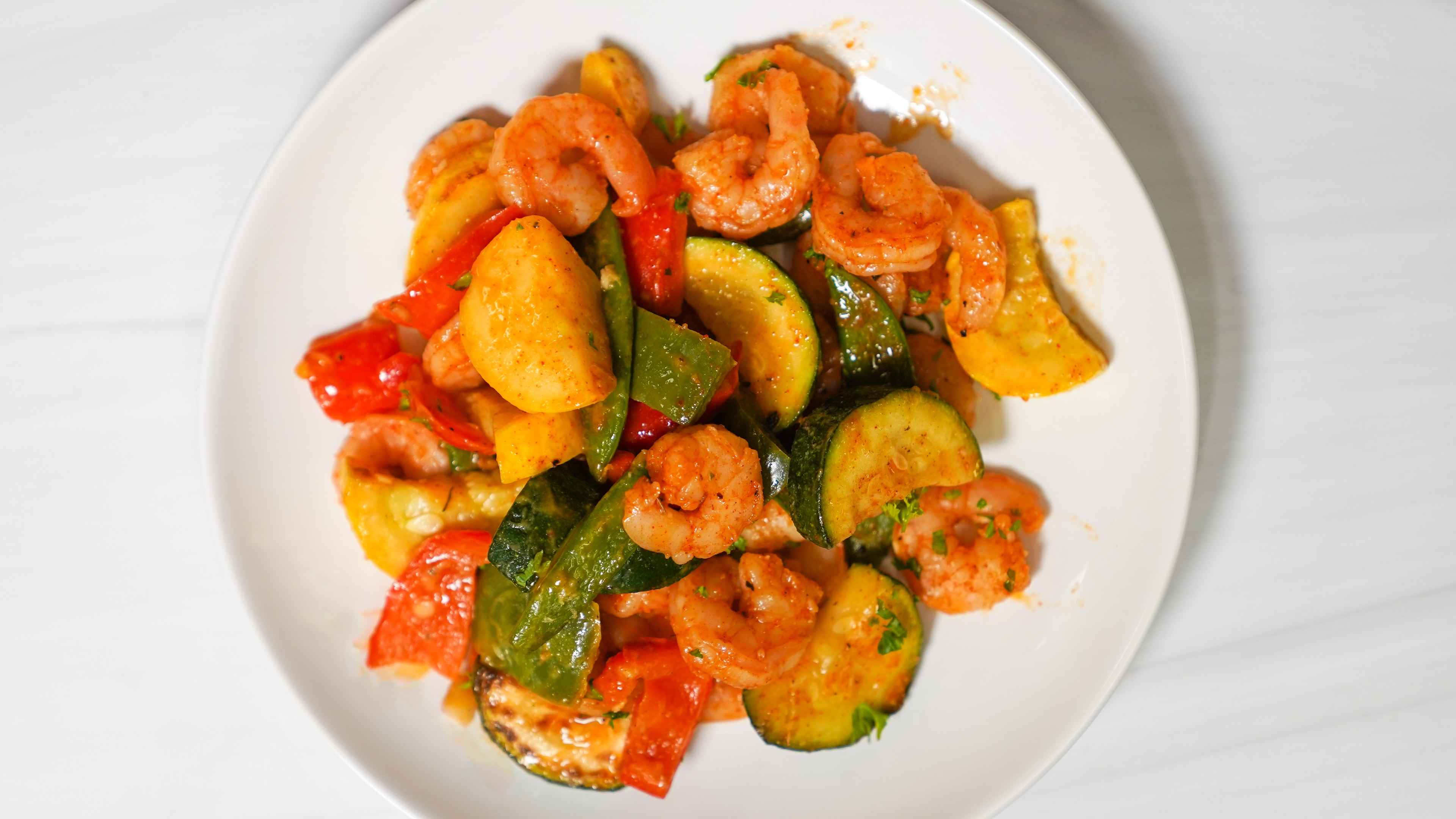 Order Sauteed Shrimp & mixed Veggies  food online from Fork to Fit Kitchen store, Mcallen on bringmethat.com