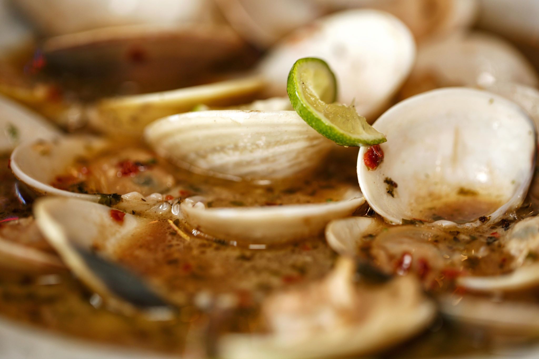 Order Guinness Clams food online from Murphy Pub & Grill store, Rockford on bringmethat.com