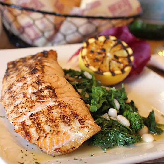 Order Grilled Salmon Entree food online from Mama Theresa Pizzeria Restaurant store, Westbury on bringmethat.com
