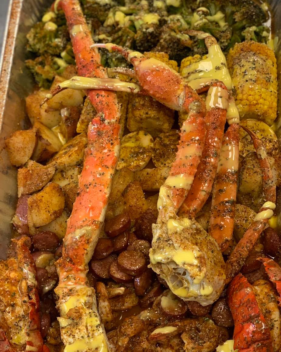 Order King Crab Family Feast Platter food online from Phenomenal Seafood store, Austell on bringmethat.com