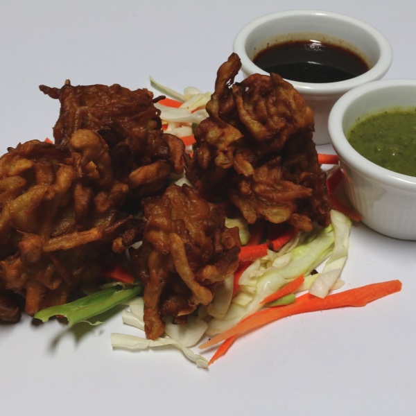 Order Vegetable Pakora(6 Pieces) food online from Urban curry store, San Francisco on bringmethat.com