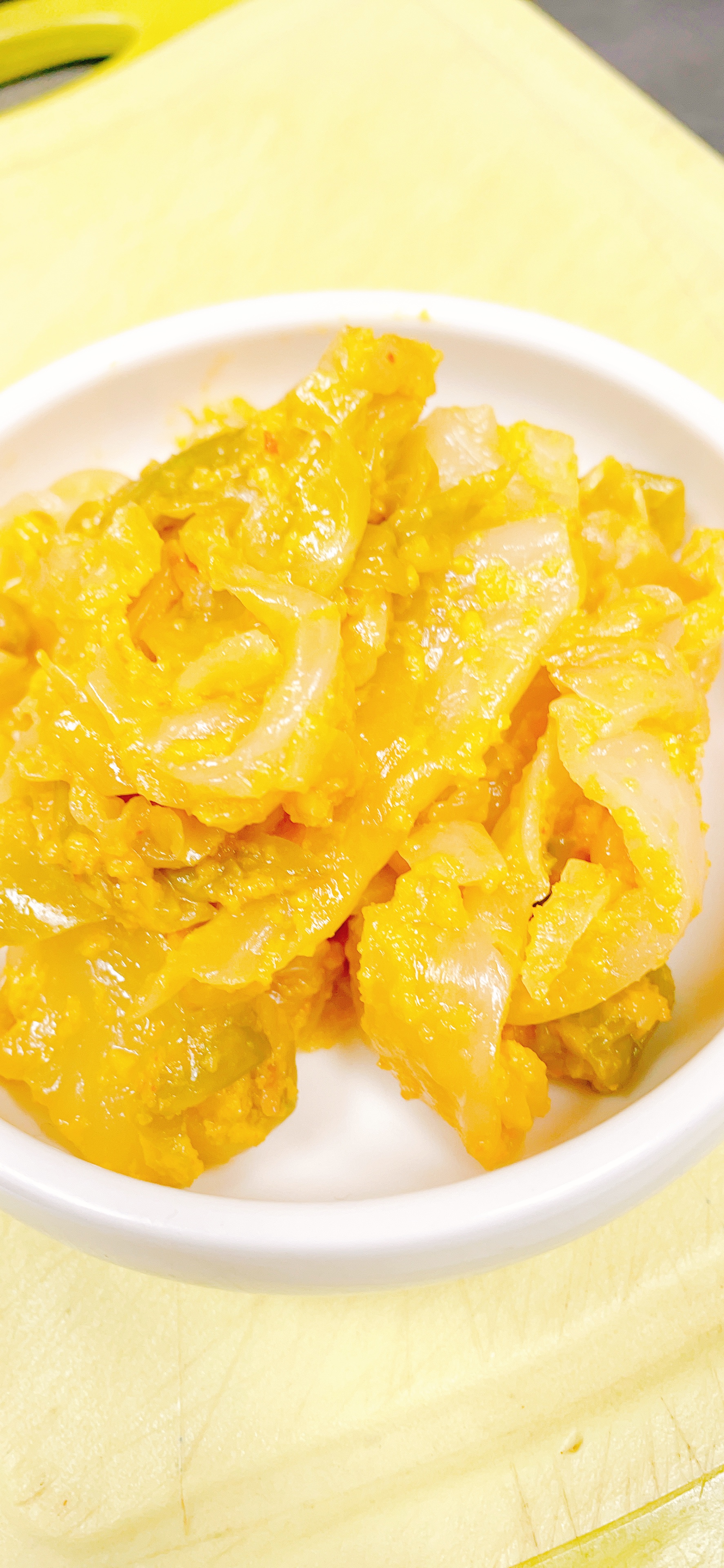 Order 4 oz. Golden Kimchi 黃金泡菜 food online from Bento Dash store, Rowland Heights on bringmethat.com