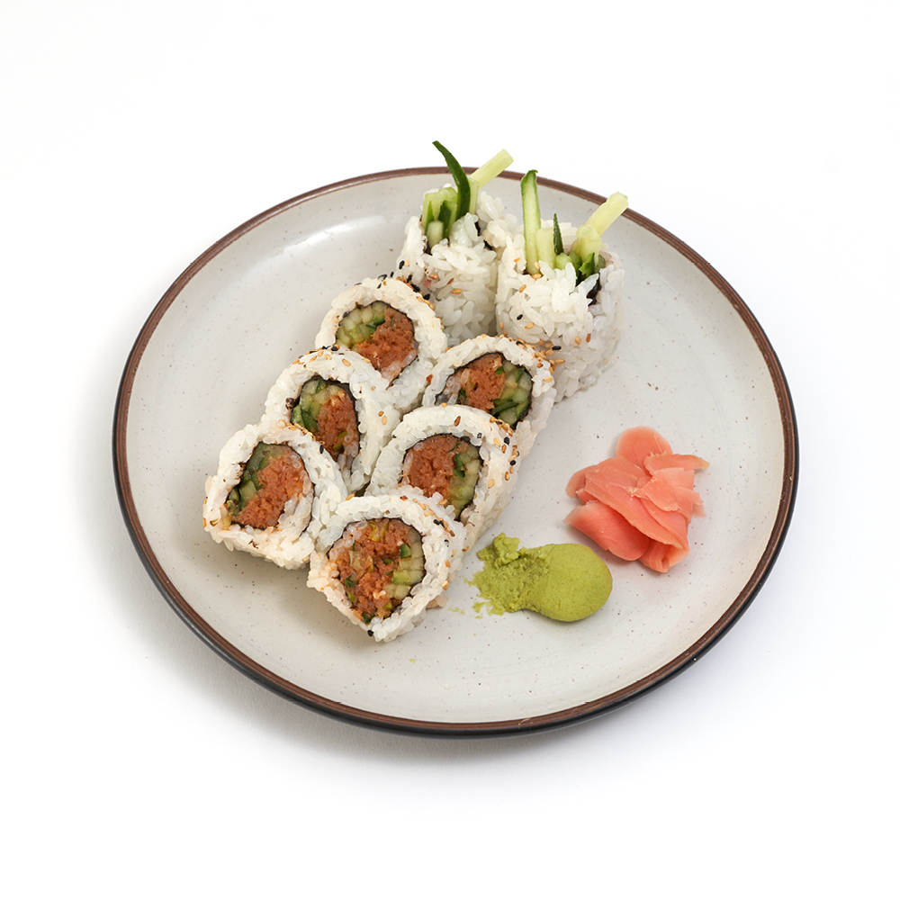 Order Spicy Tuna Roll food online from Yogis Grill store, Yuma on bringmethat.com