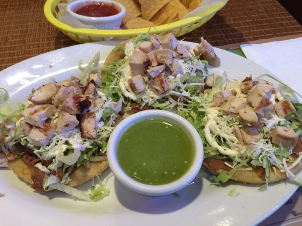 Order Grilled Chicken Sopes food online from Taqueria Viva Mexico Kitchen Cafe store, Jersey City on bringmethat.com