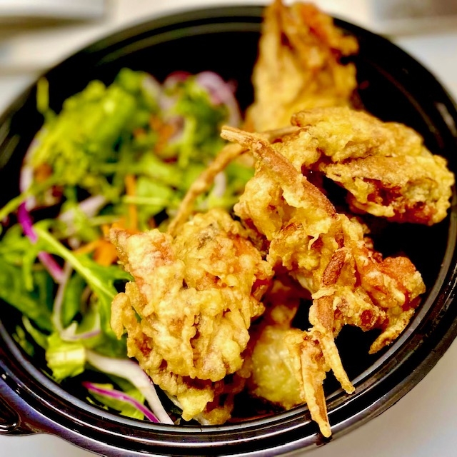Order GARLIC BUTTER SOFT-SHELL CRAB food online from Kim Son Cafe - Memorial store, Houston on bringmethat.com