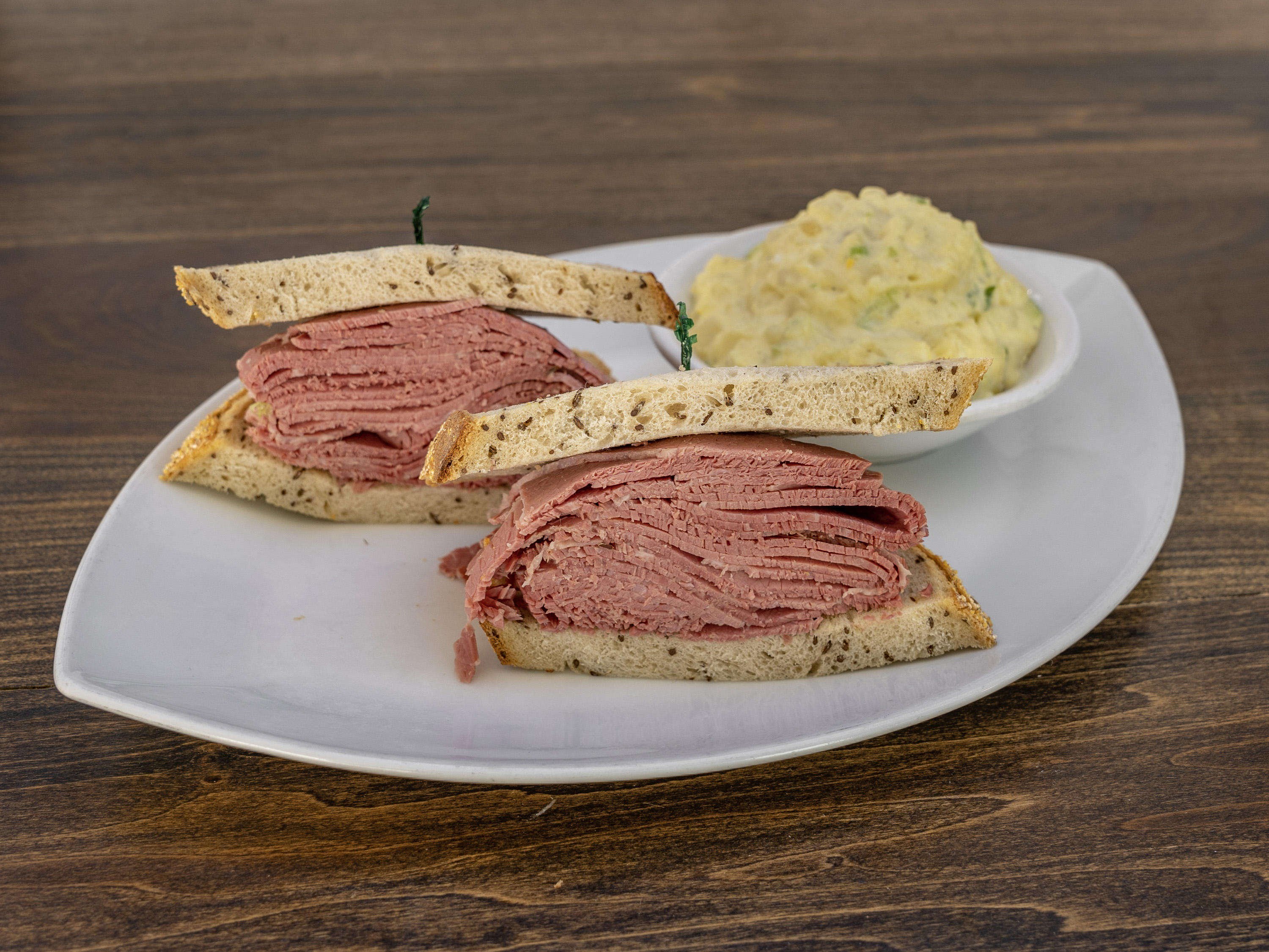 Order Corned Beef Sandwich food online from Weiler's deli store, Canoga Park on bringmethat.com
