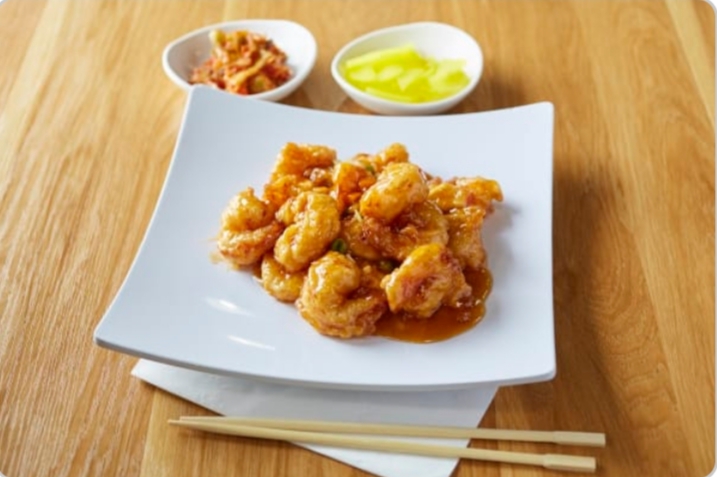 Order D7. Kan Poong Shrimp 깐풍새우 food online from Kyodong Noodle store, Gardena on bringmethat.com