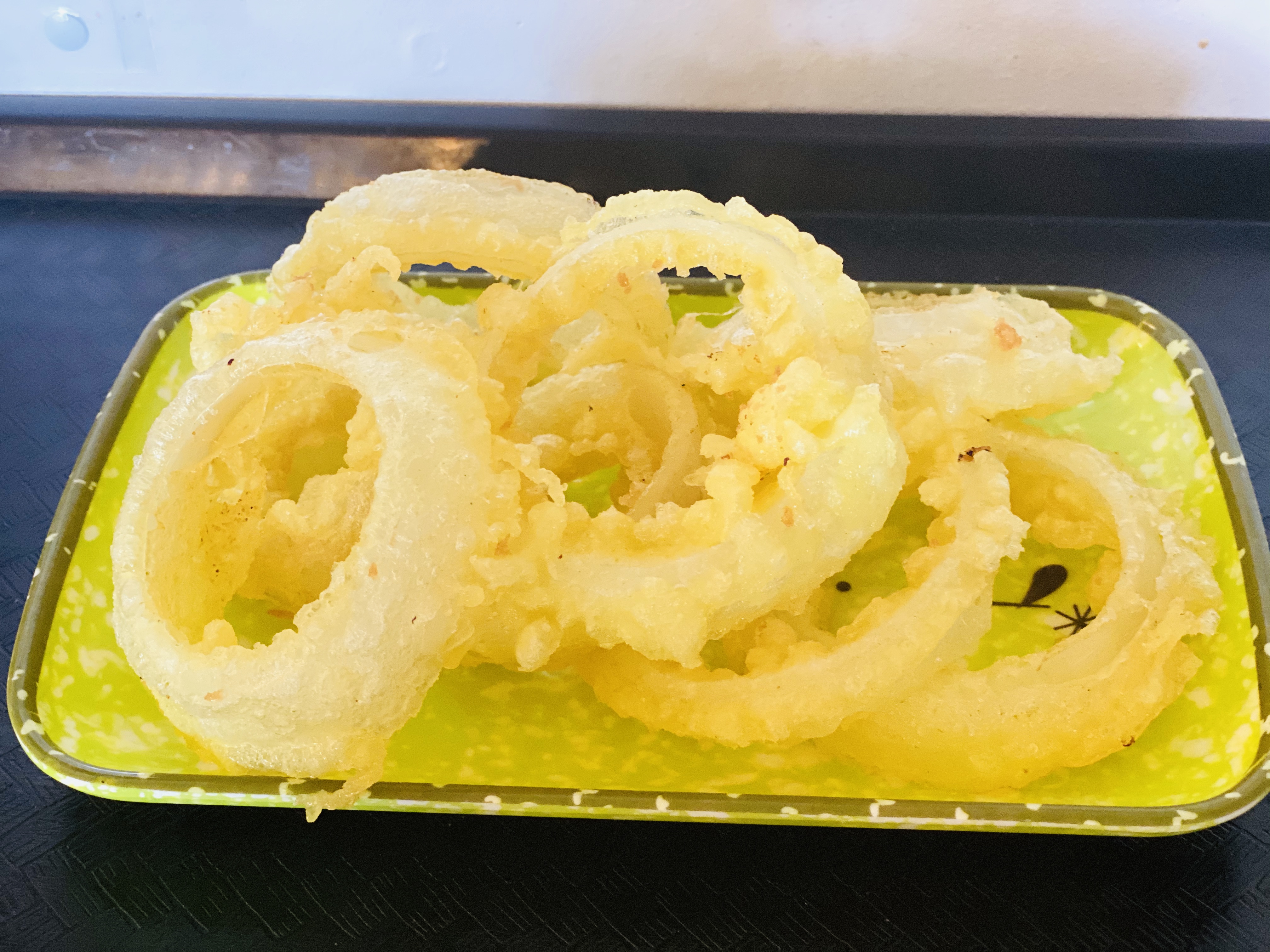 Order 20. Tempura Onion 洋葱天妇罗 food online from Tengu Sushi store, Newport on bringmethat.com
