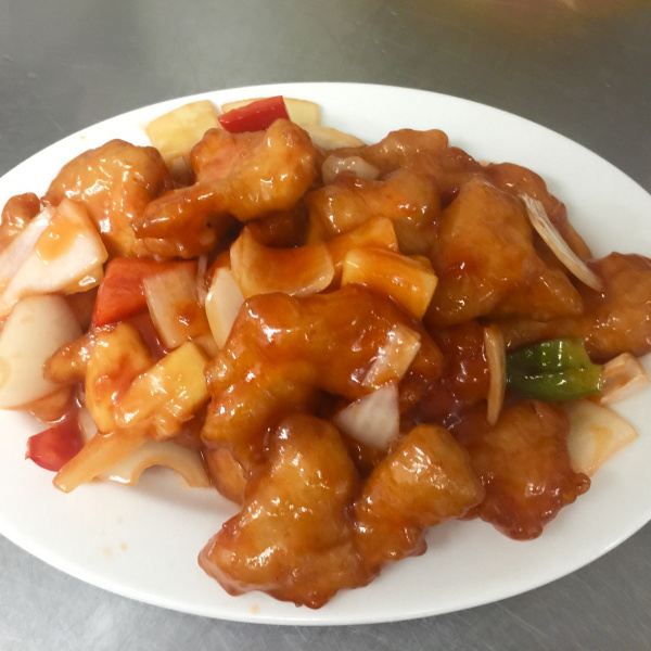 Order 165. Sweet and Sour Chicken 菠 萝 甜 酸 鸡 food online from Fortune House store, Los Angeles on bringmethat.com