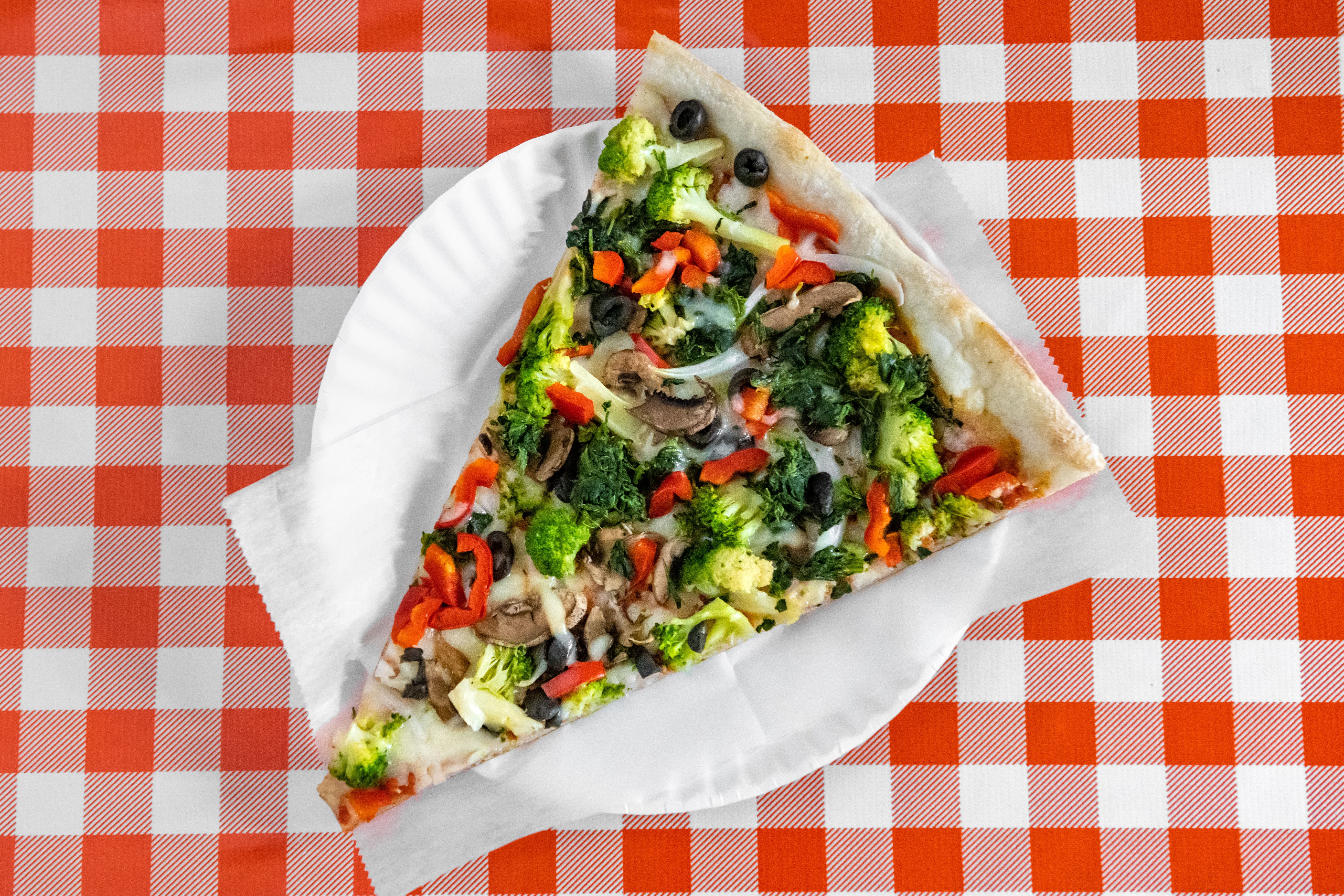 Order Vegetarian Pizza - Small 12'' food online from Spicy Pizza store, Sunnyside on bringmethat.com