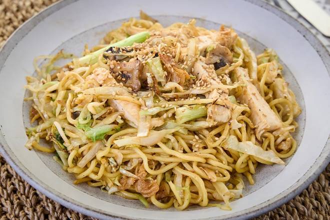 Order CHICKEN YAKISOBA BOWL food online from Hibachi KO Cleveland store, Cleveland on bringmethat.com
