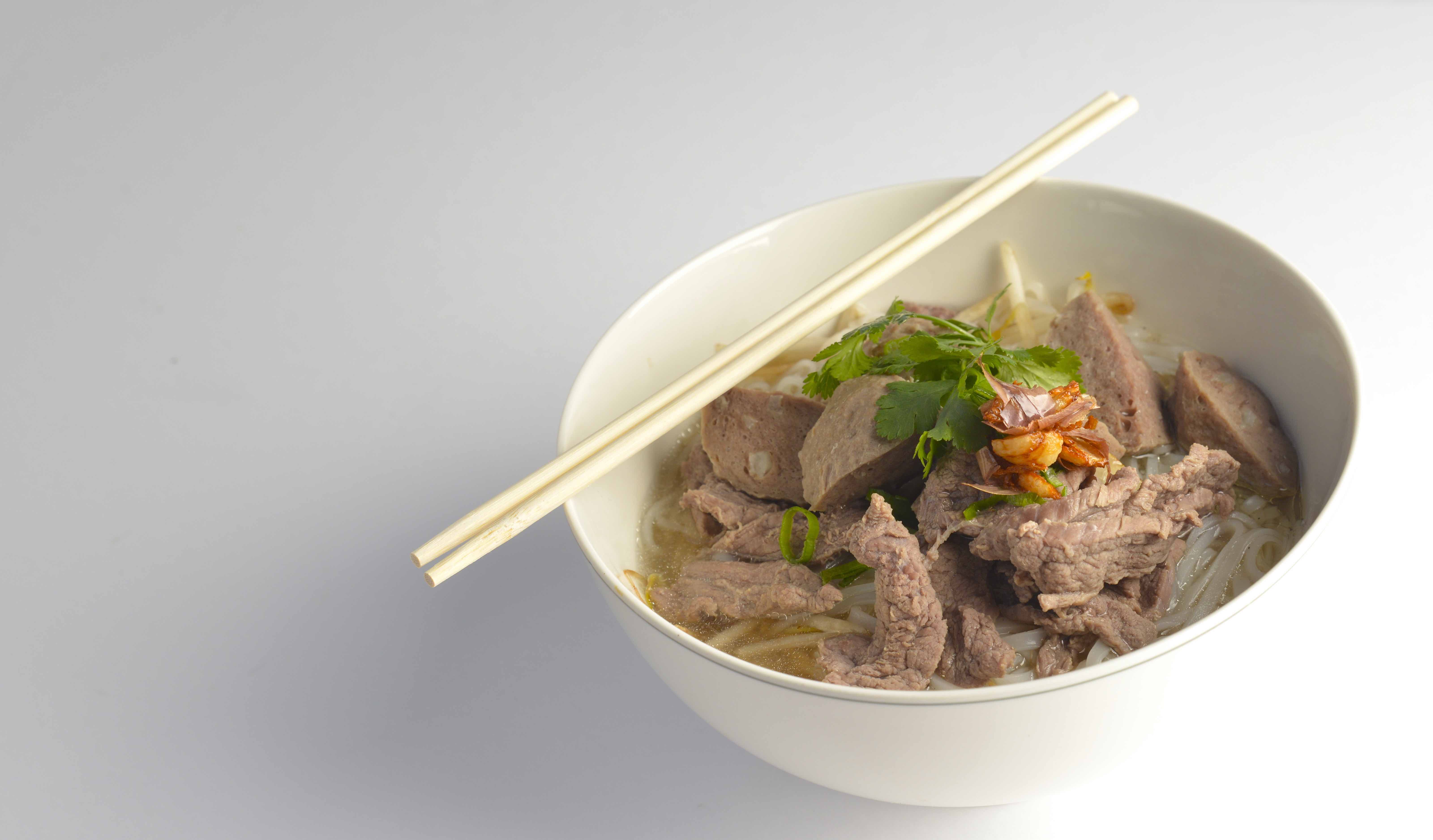 Order Beef Noodle Soup food online from Thai Cafe store, Lynn on bringmethat.com