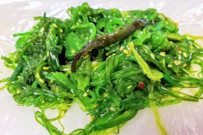 Order Wakame Seaweed Salad food online from Koko Teriyaki store, Dupont on bringmethat.com