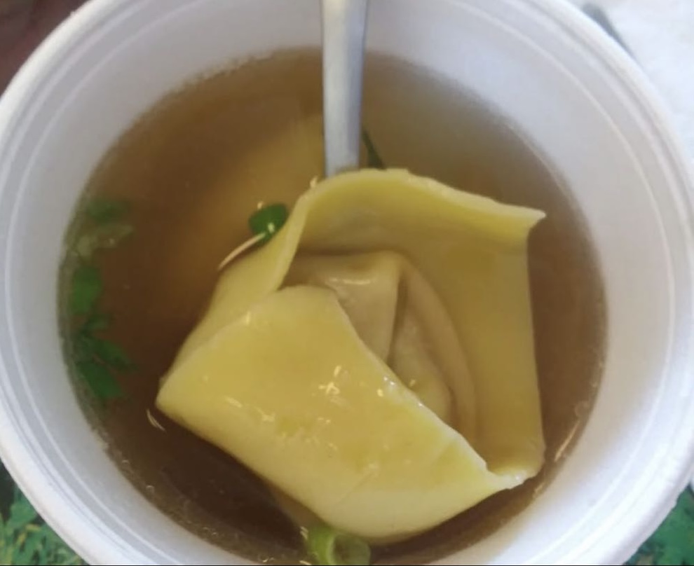 Order 13. Wonton Soup food online from China Wall store, Madison Heights on bringmethat.com