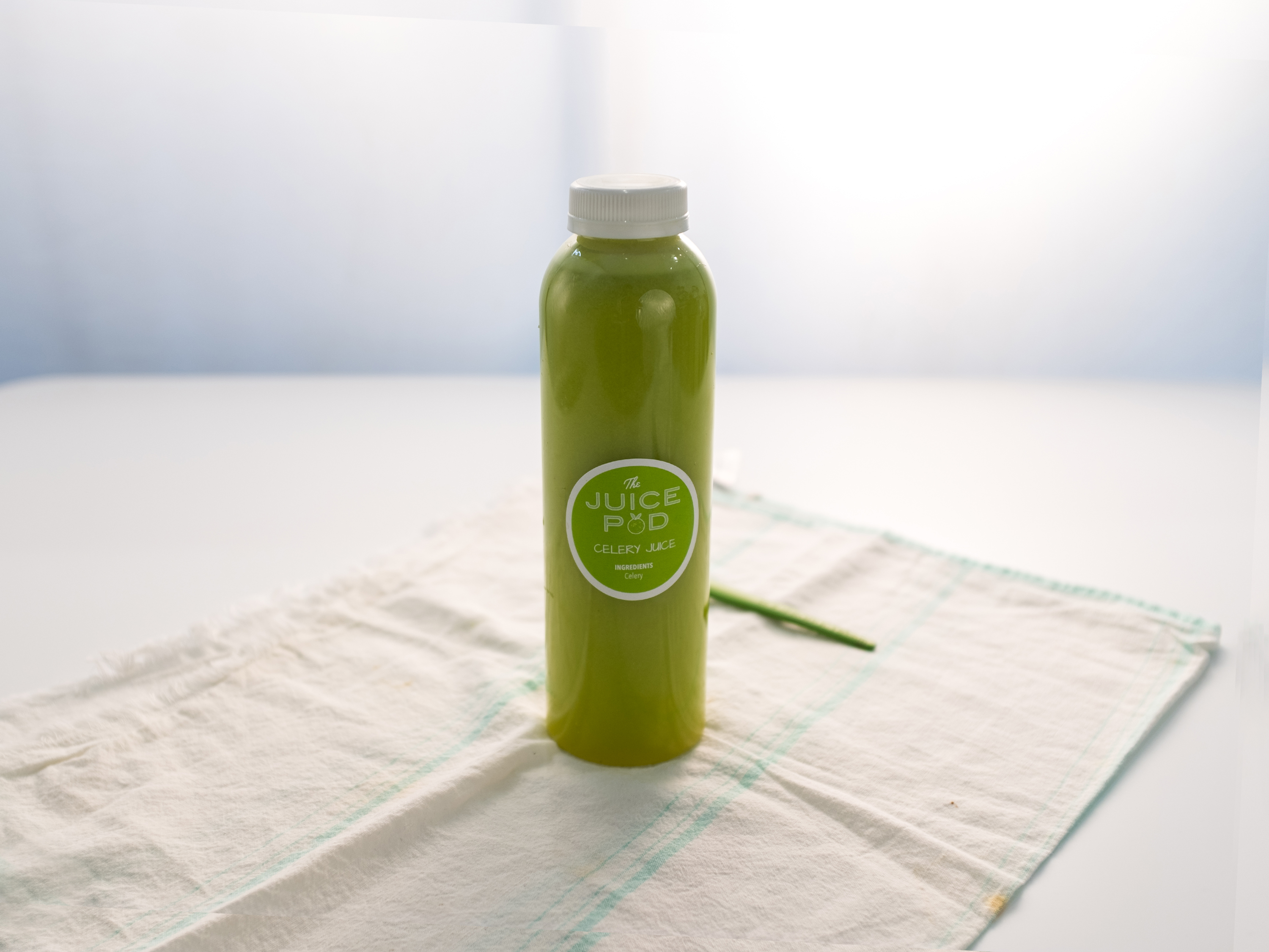 Order 16 oz. Green Envy Juice food online from The Juice Pod store, Bryn Mawr on bringmethat.com