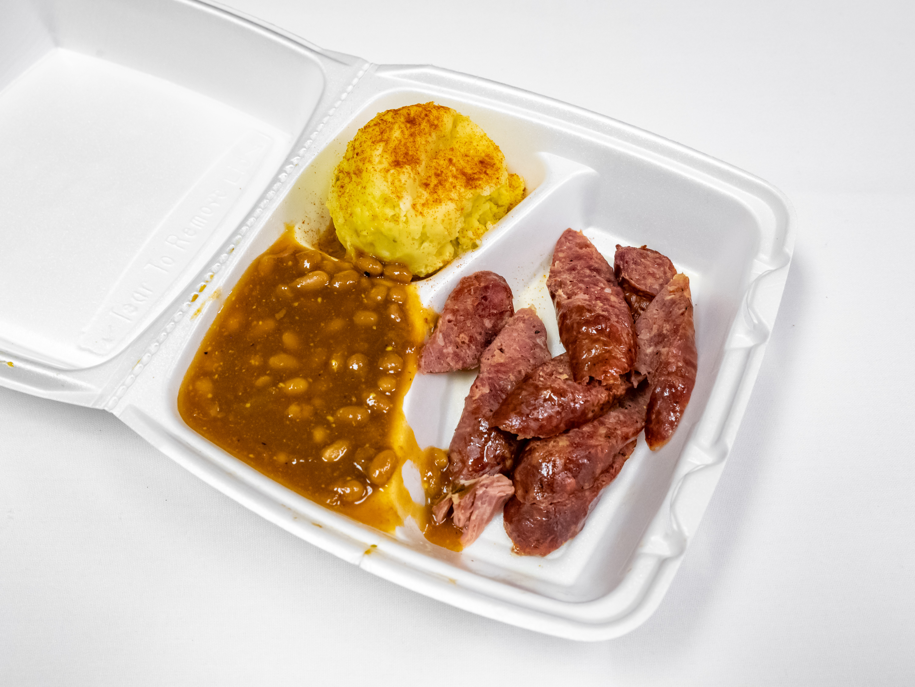 Order 1 Meat Plate food online from Smokin Bbq store, DeSoto on bringmethat.com