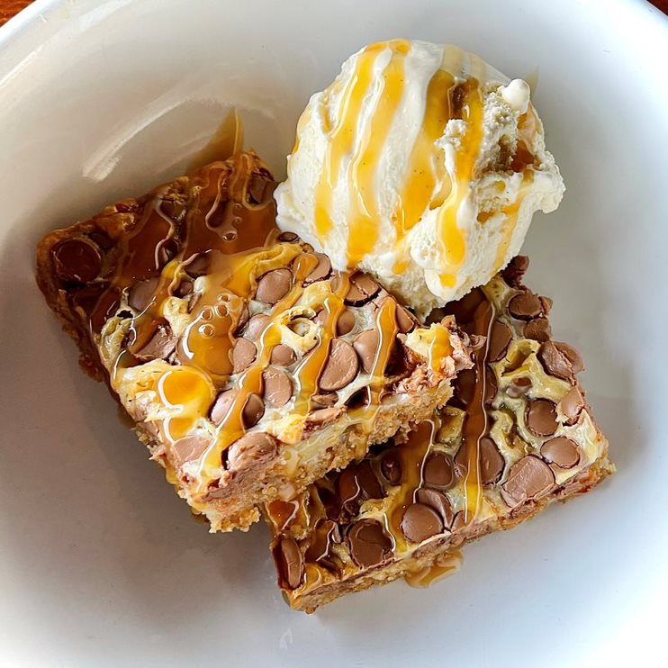 Order Grandma G's Cookie Bars food online from Dunning Pour House store, Chicago on bringmethat.com