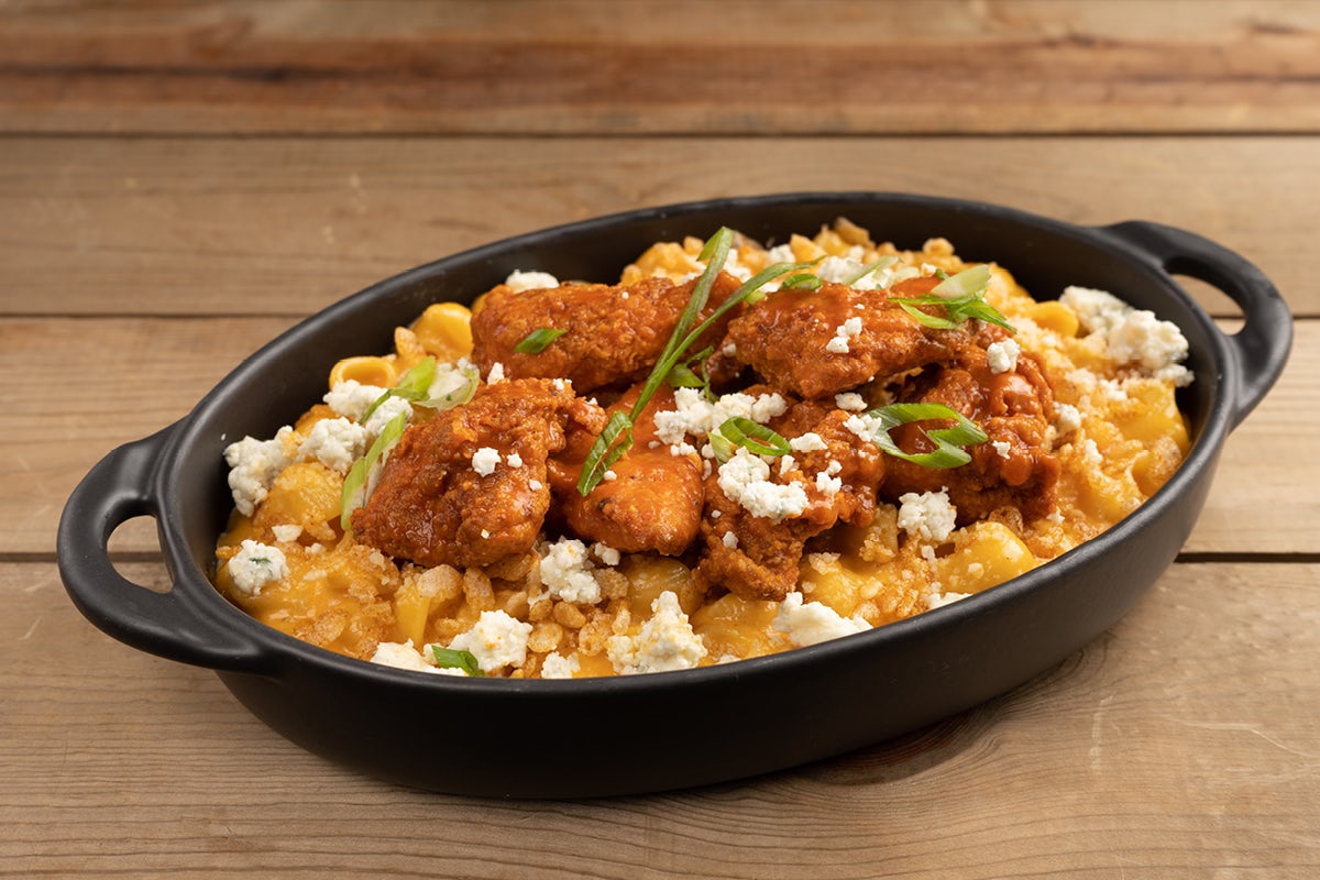 Order Buffalo Chicken Mac & Cheese food online from Bar Louie store, Livonia on bringmethat.com