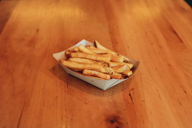 Order Kids Russet Fries food online from Roam Artisan Burgers store, Lafayette on bringmethat.com