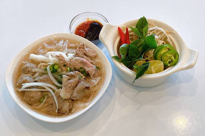 Order House Special Pho food online from Vietnamese Café store, Newark on bringmethat.com
