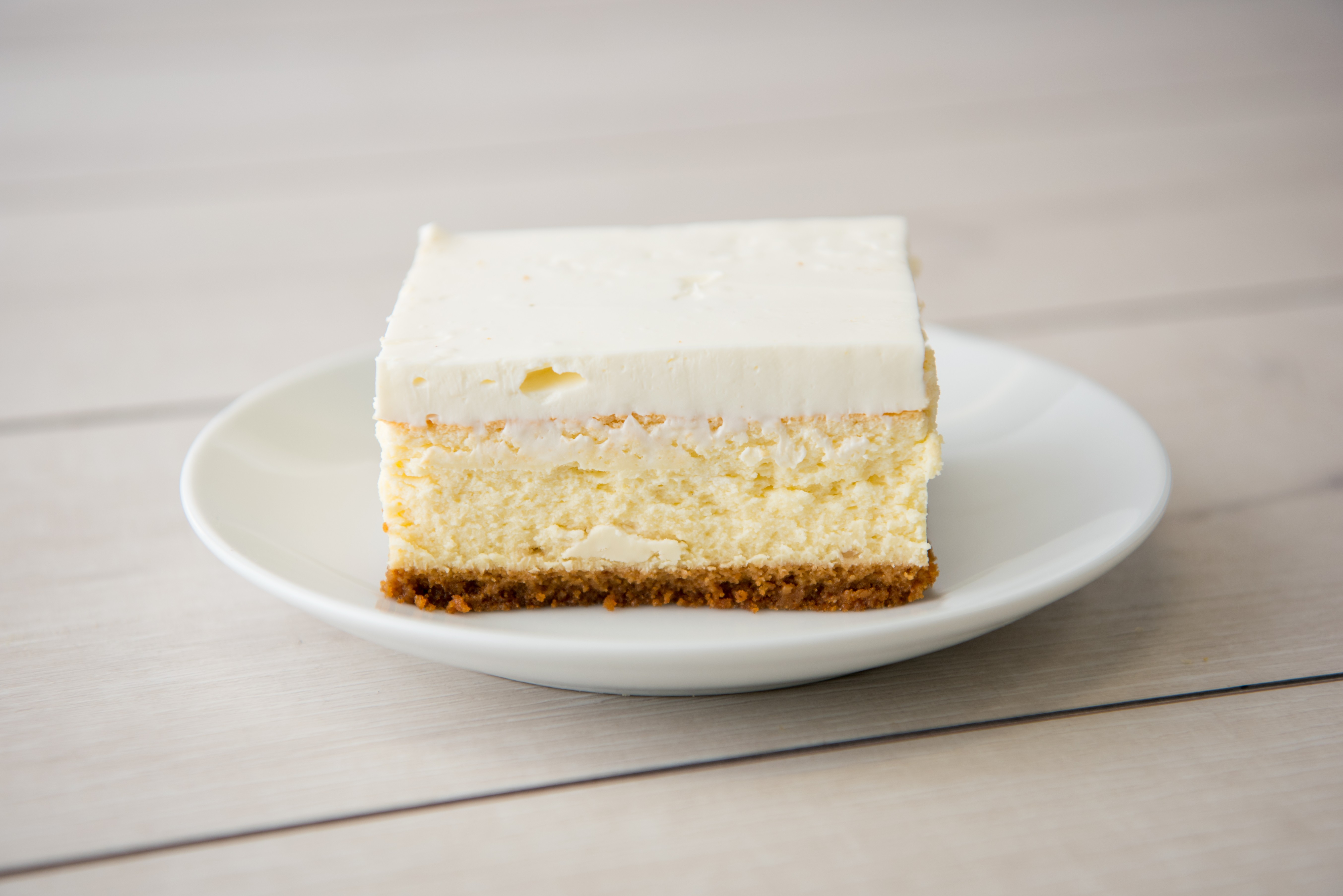 Order Creamy Cheesecake food online from Grilled Cheese Heaven store, Los Angeles on bringmethat.com