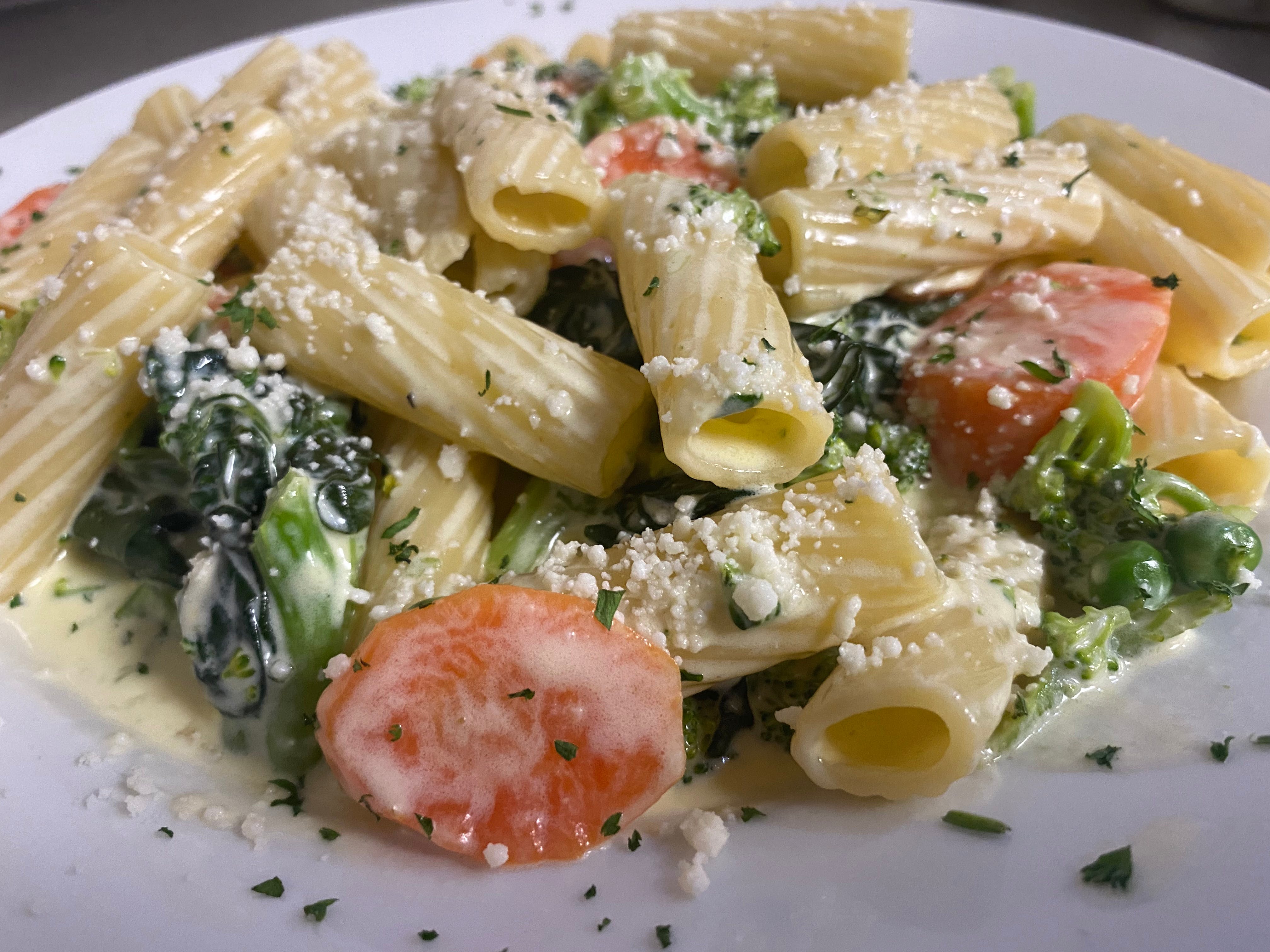 Order Pasta Primavera Lunch - Lunch food online from Pop-Pop Ny Pizza store, Jackson Township on bringmethat.com