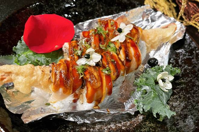 Order Dragon on Fire Roll (Baked) (8 pcs) food online from Lili sushi store, Carol Stream on bringmethat.com