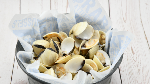 Order Add Clams food online from Joes Crab Shack store, Sandy on bringmethat.com