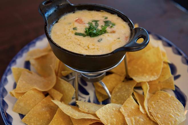 Order Ghost Pepper Queso Dip food online from Tapatio's store, Newcastle on bringmethat.com
