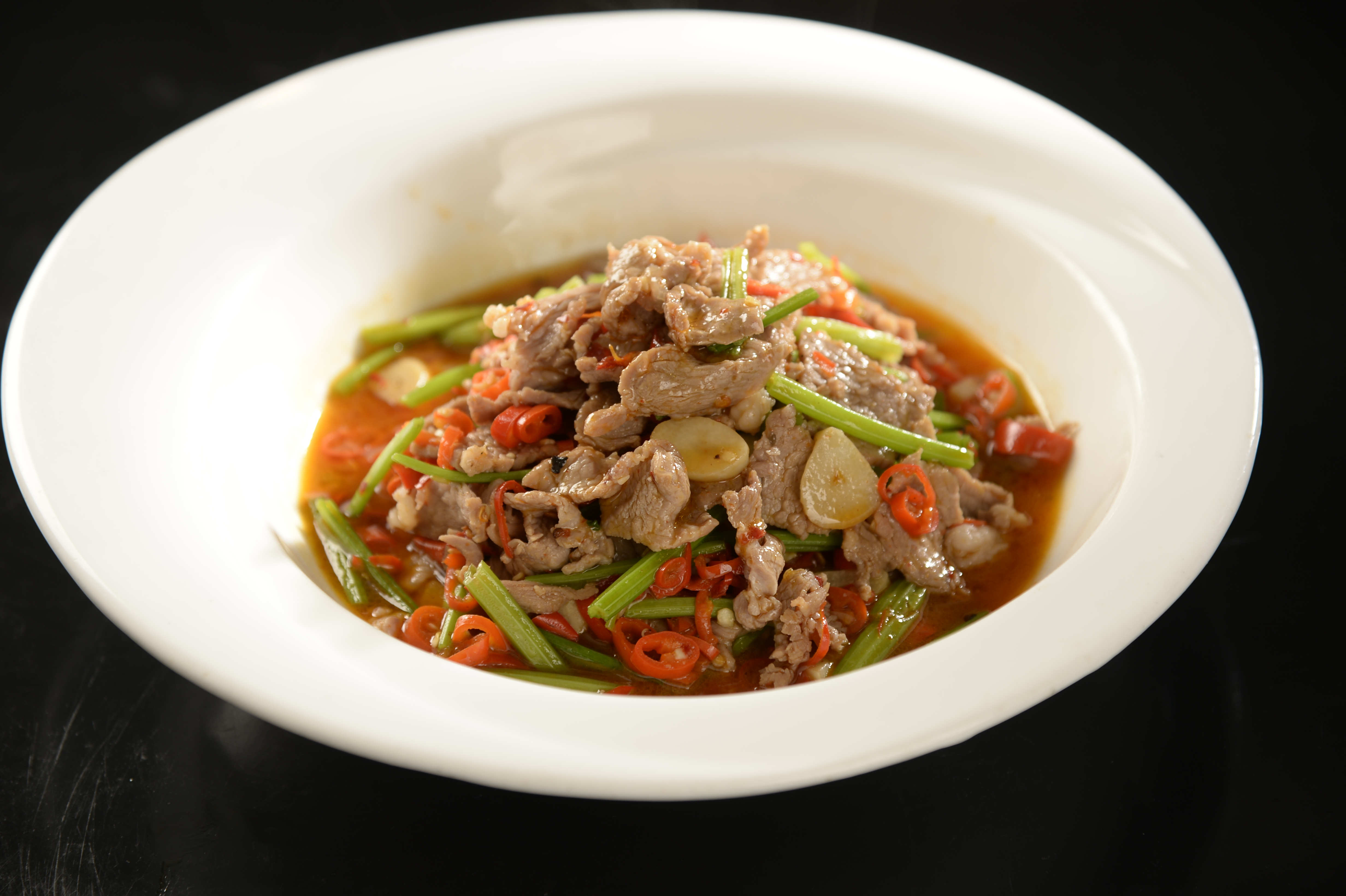 Order E1小炒羊肉Stir-Fried Lamb with Pepper & Cilantro food online from Easterly store, Millbrae on bringmethat.com